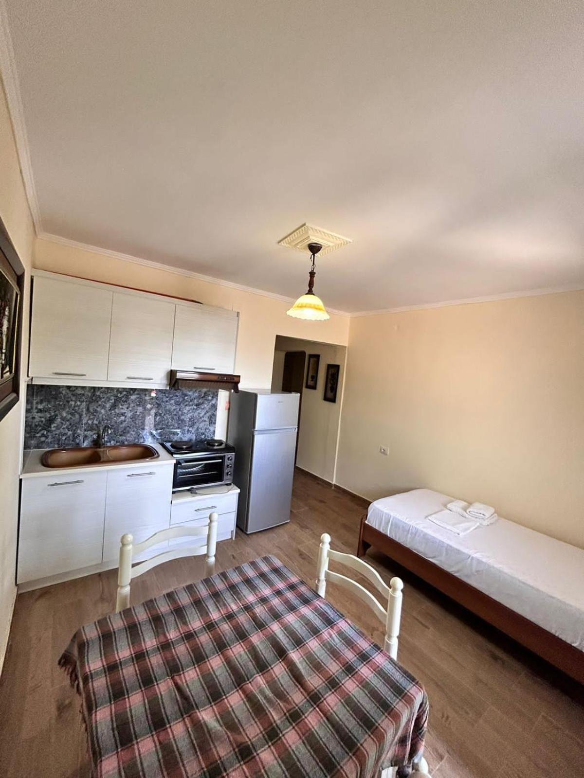 Green Villa Sarande Bagian luar foto