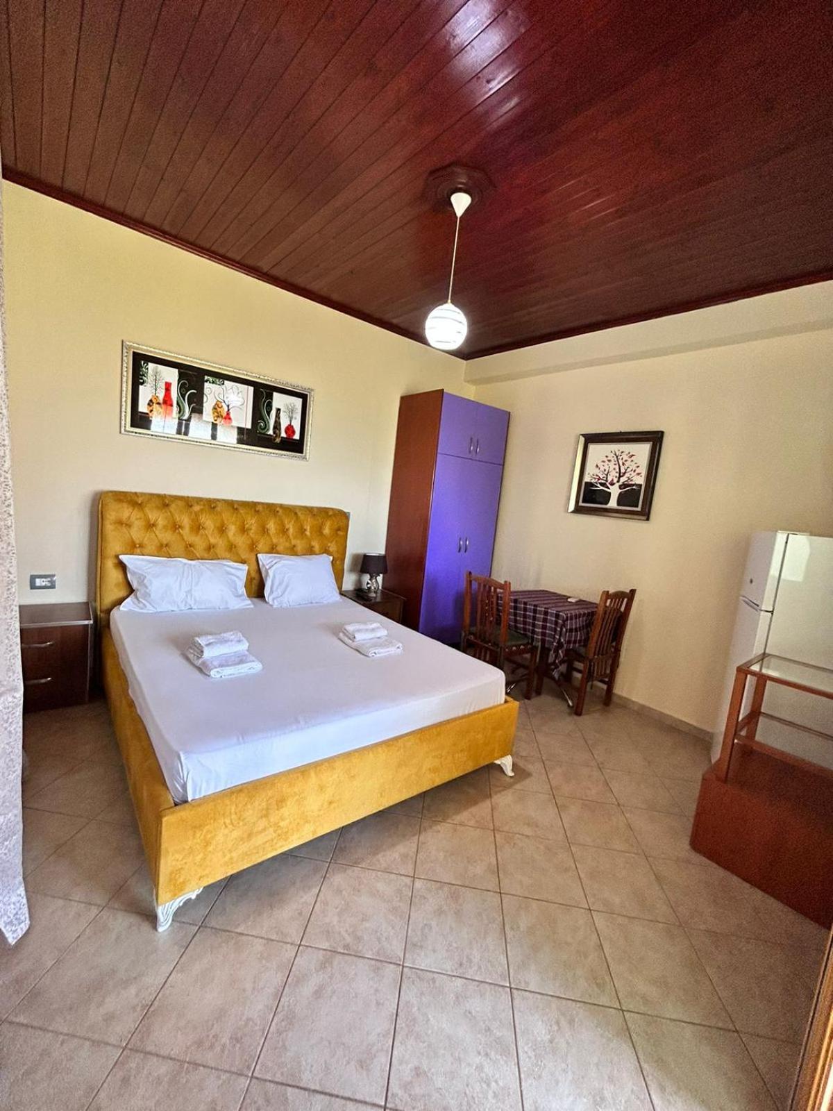 Green Villa Sarande Bagian luar foto