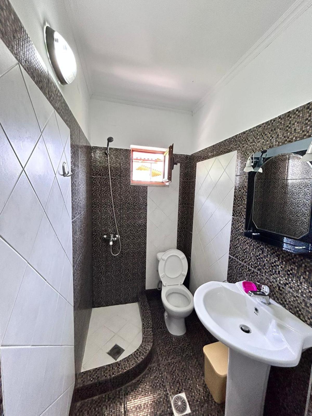 Green Villa Sarande Bagian luar foto